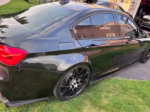 Used 2018 BMW M3 RWD image 15