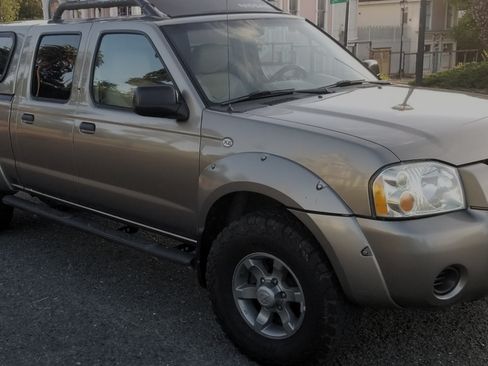 Used 2004 Nissan Frontier XE w/ (PWR) XE Pwr Pkg image 1