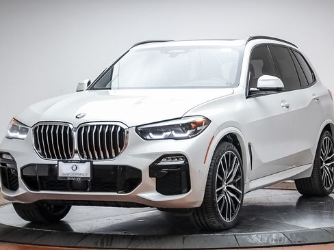 Used 2019 BMW X5 xDrive50i w/ M Sport Package AWD/4WD image 1