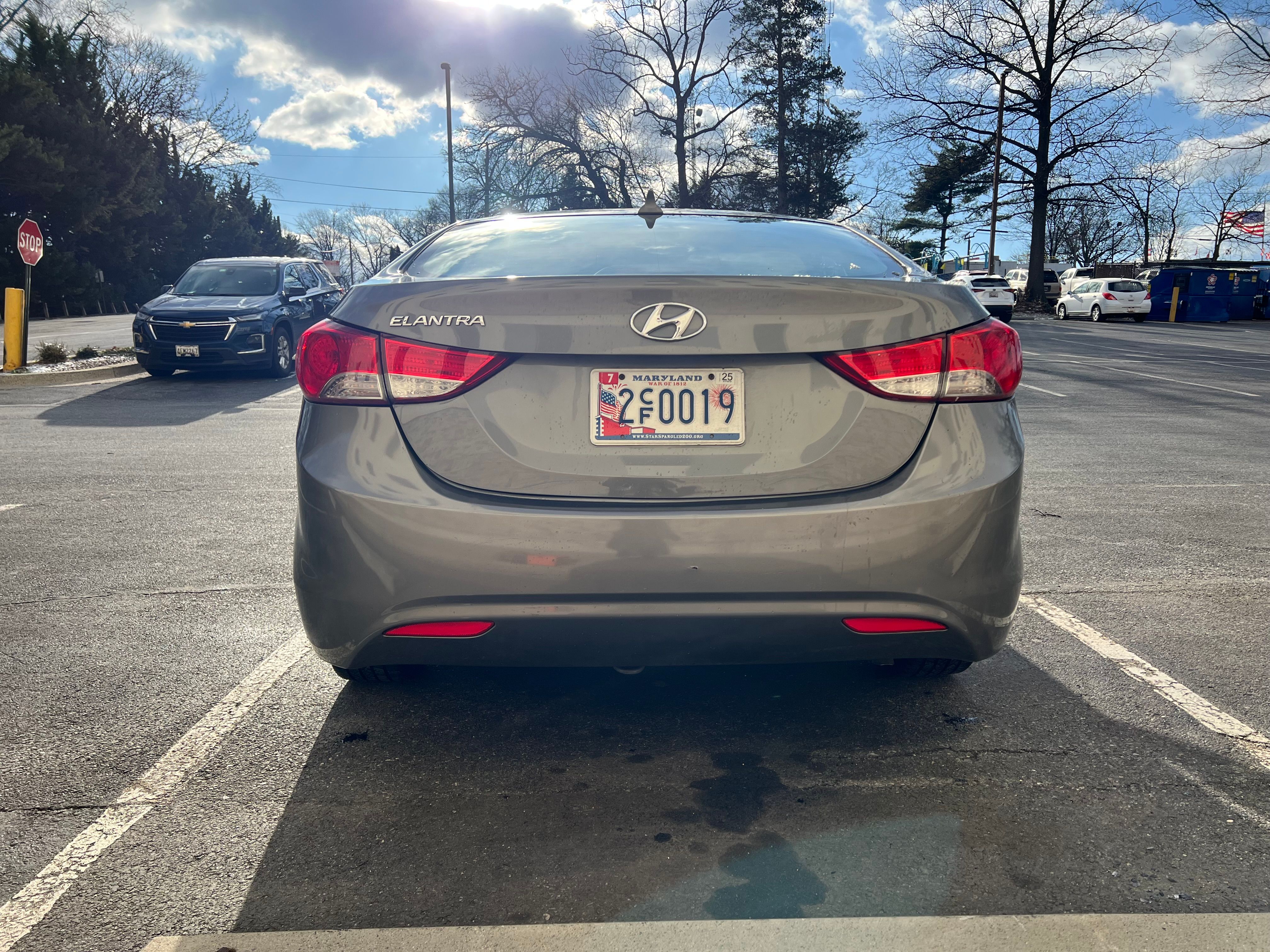 Used 2013 Hyundai Elantra GLS FWD image 8