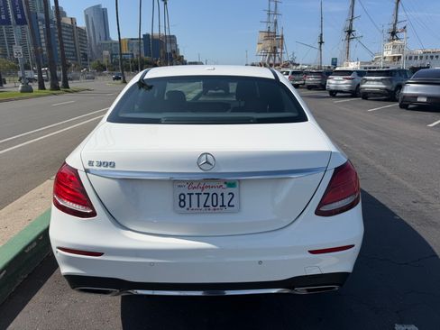 Used 2017 Mercedes-Benz E 300 image 2