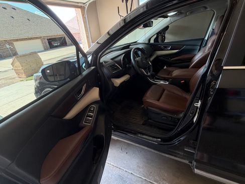 Used 2022 Subaru Ascent Touring AWD/4WD image 4