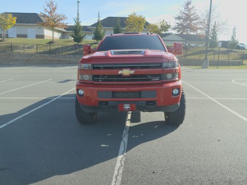 Used 2018 Chevrolet Silverado 2500 LTZ w/ Duramax Plus Package image 8