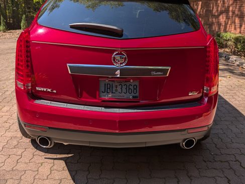 Used 2016 Cadillac SRX Luxury w/ Driver Awareness Package image 14