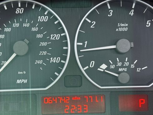 Used 2006 BMW 330Ci Convertible RWD image 5