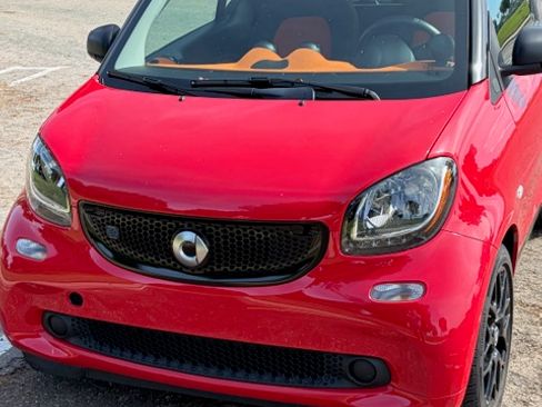 Used 2019 smart fortwo electric drive image 4