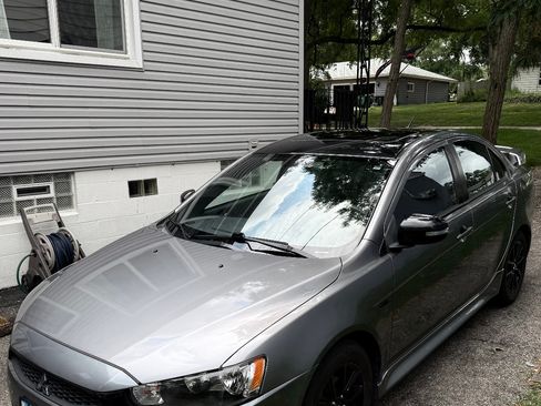 Used 2017 Mitsubishi Lancer ES FWD image 5
