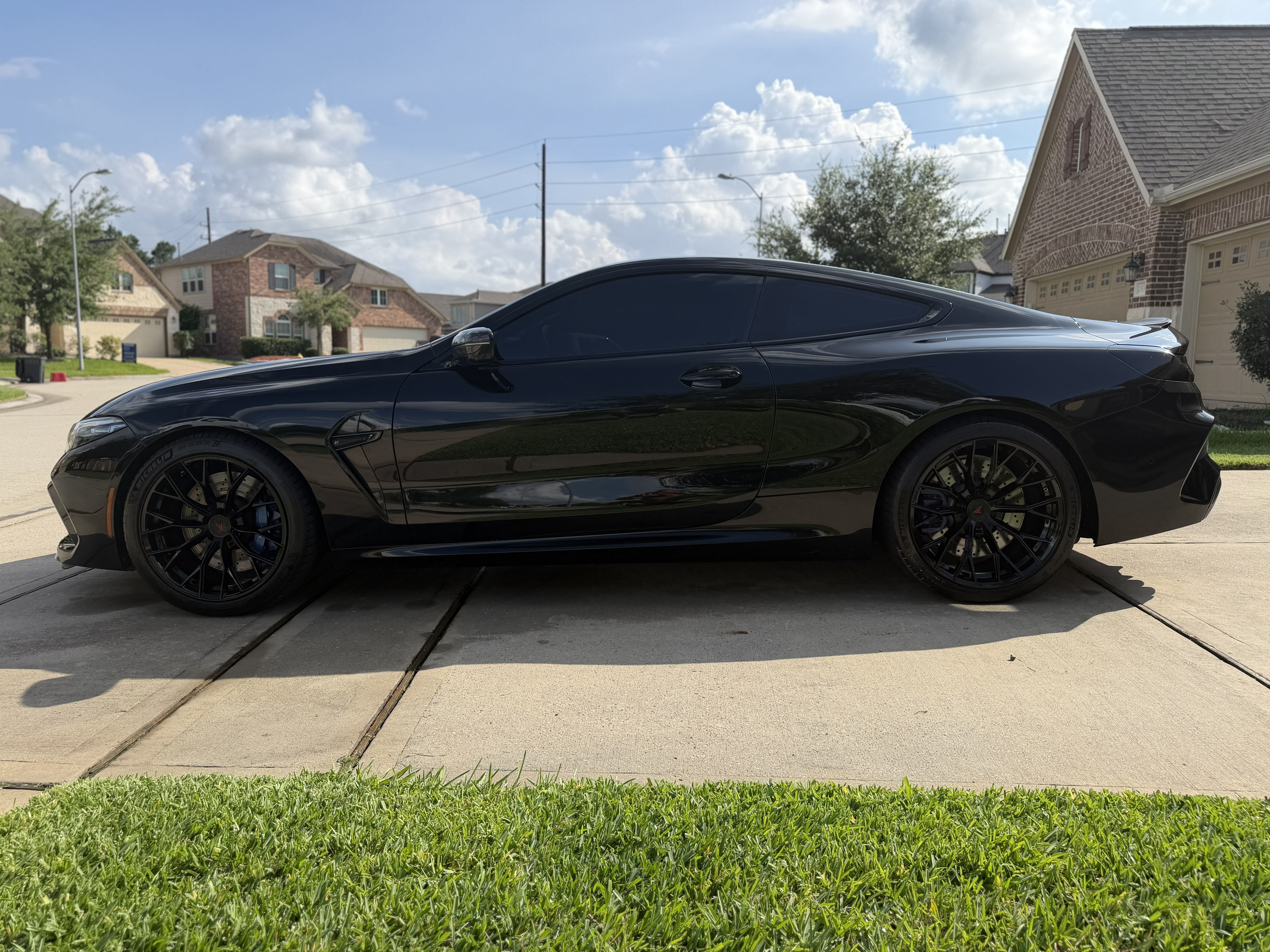Used 2020 BMW M8 Competition w/ M Carbon Exterior Package AWD/4WD image 10