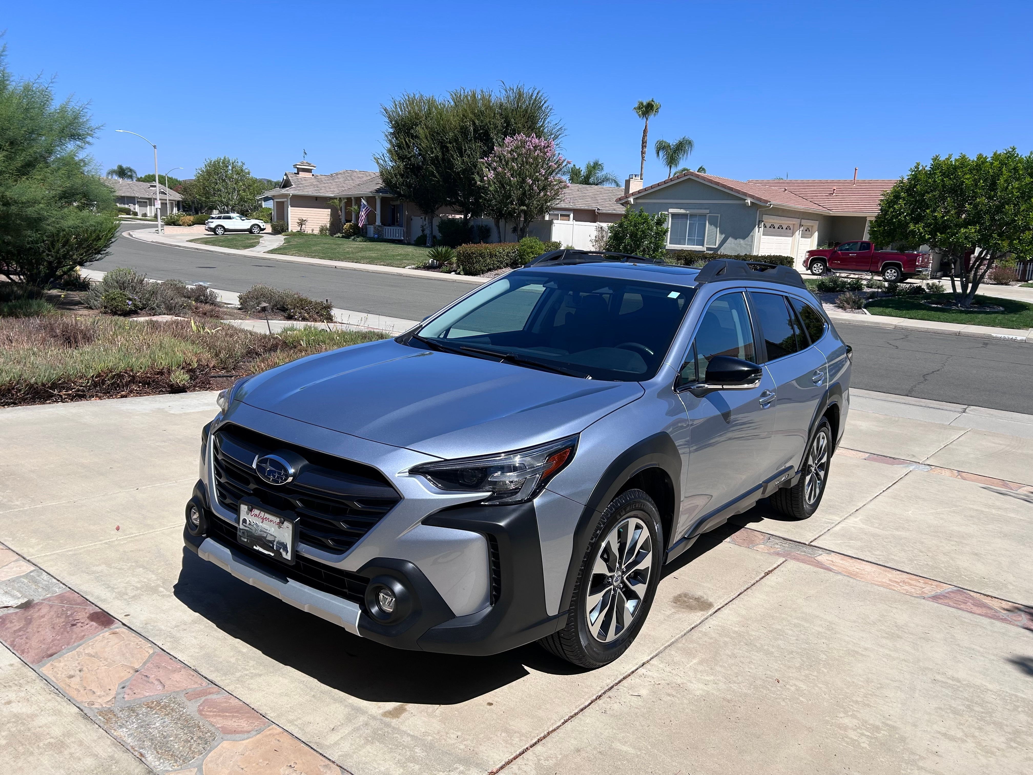 Used 2024 Subaru Outback Limited XT AWD/4WD image 1