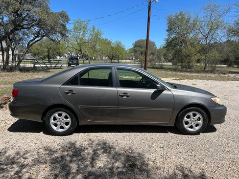 Used 2006 Toyota Camry LE image 4