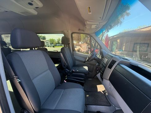 Used 2011 Mercedes-Benz Sprinter 2500 image 14