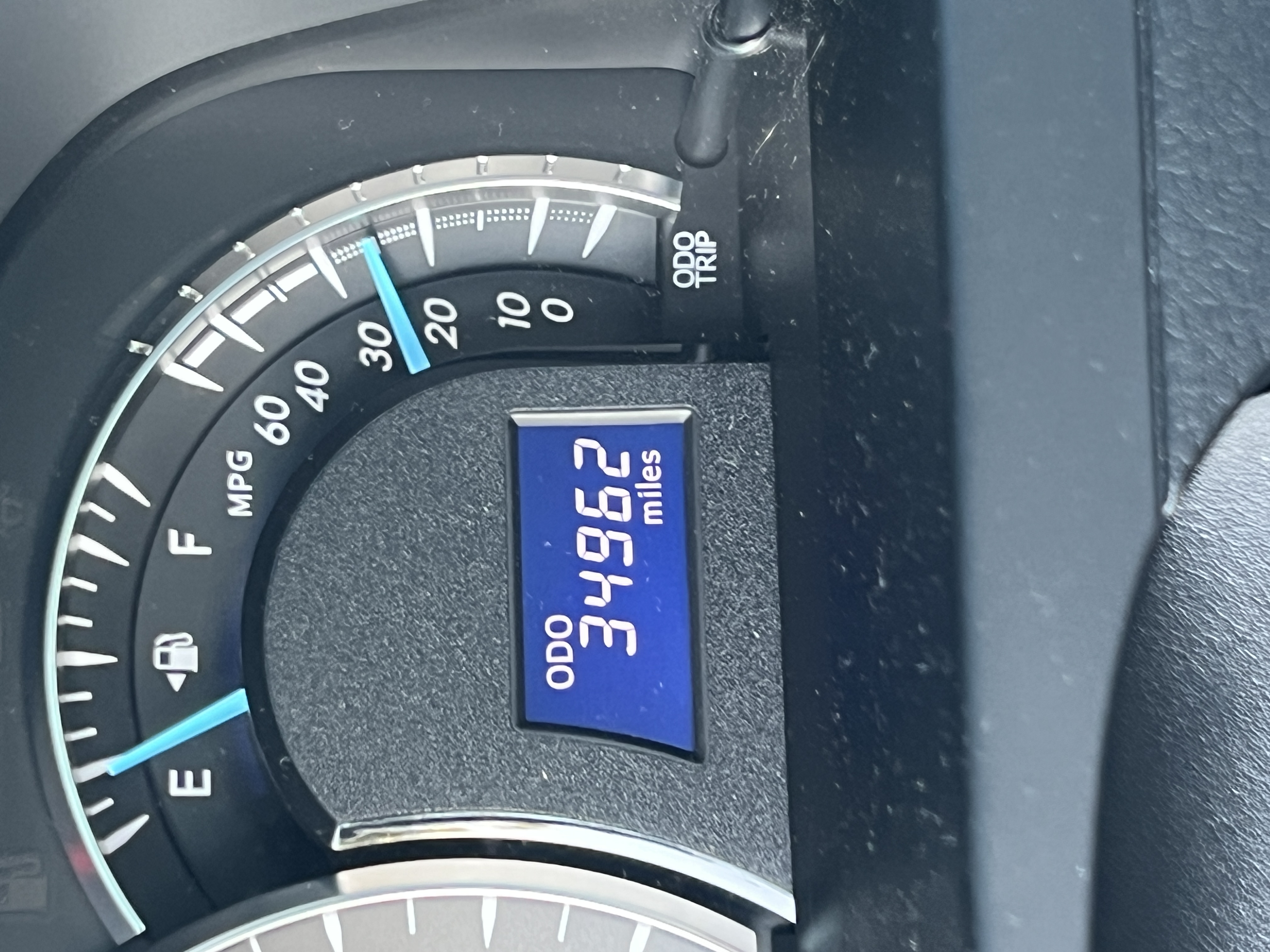 Used 2012 Toyota Camry XLE FWD image 9