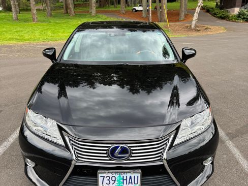 Used 2013 Lexus ES 300h image 4