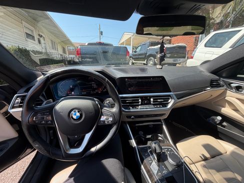 Used 2021 BMW 430i Coupe w/ Premium Package image 8