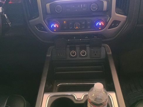 Used 2015 GMC Sierra 1500 SLT w/ SLT Crew Cab Value Package image 21