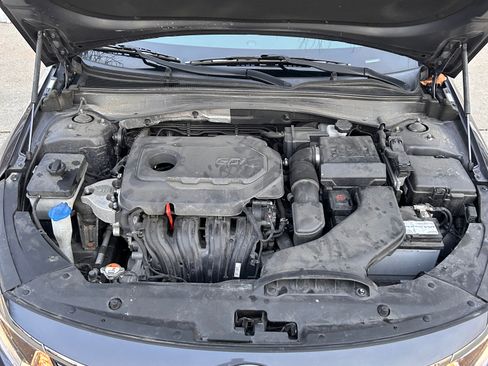 Used 2018 Kia Optima S w/ Panoramic Sunroof Package image 10