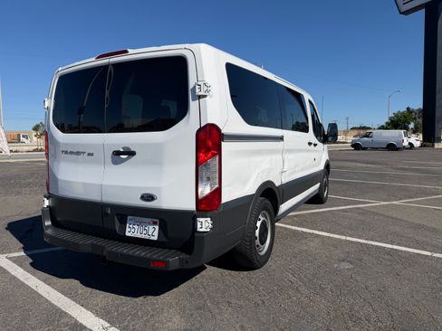 Used 2018 Ford Transit 150 XL image 11