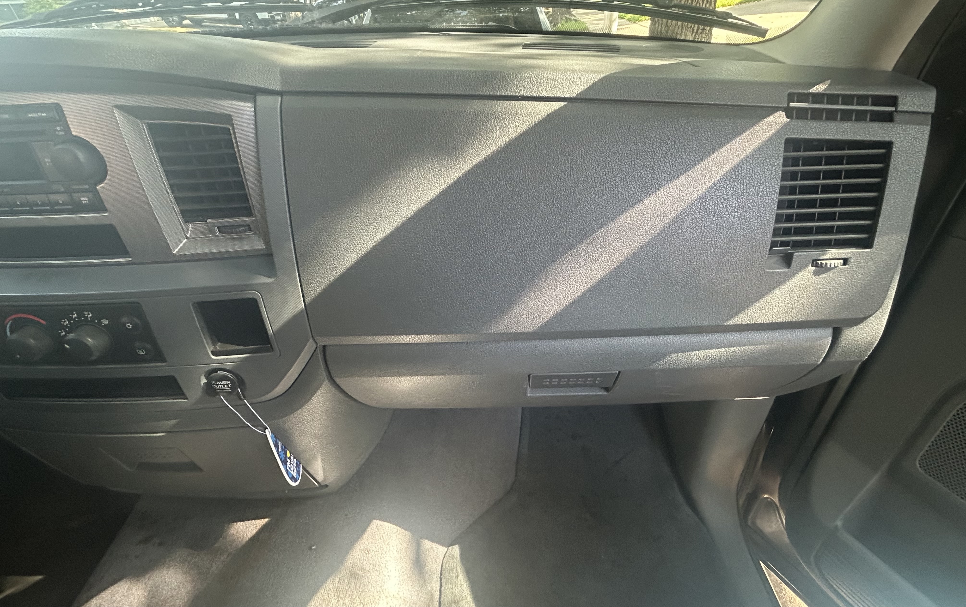 Used 2006 Dodge Ram 1500 Truck SLT AWD/4WD image 13