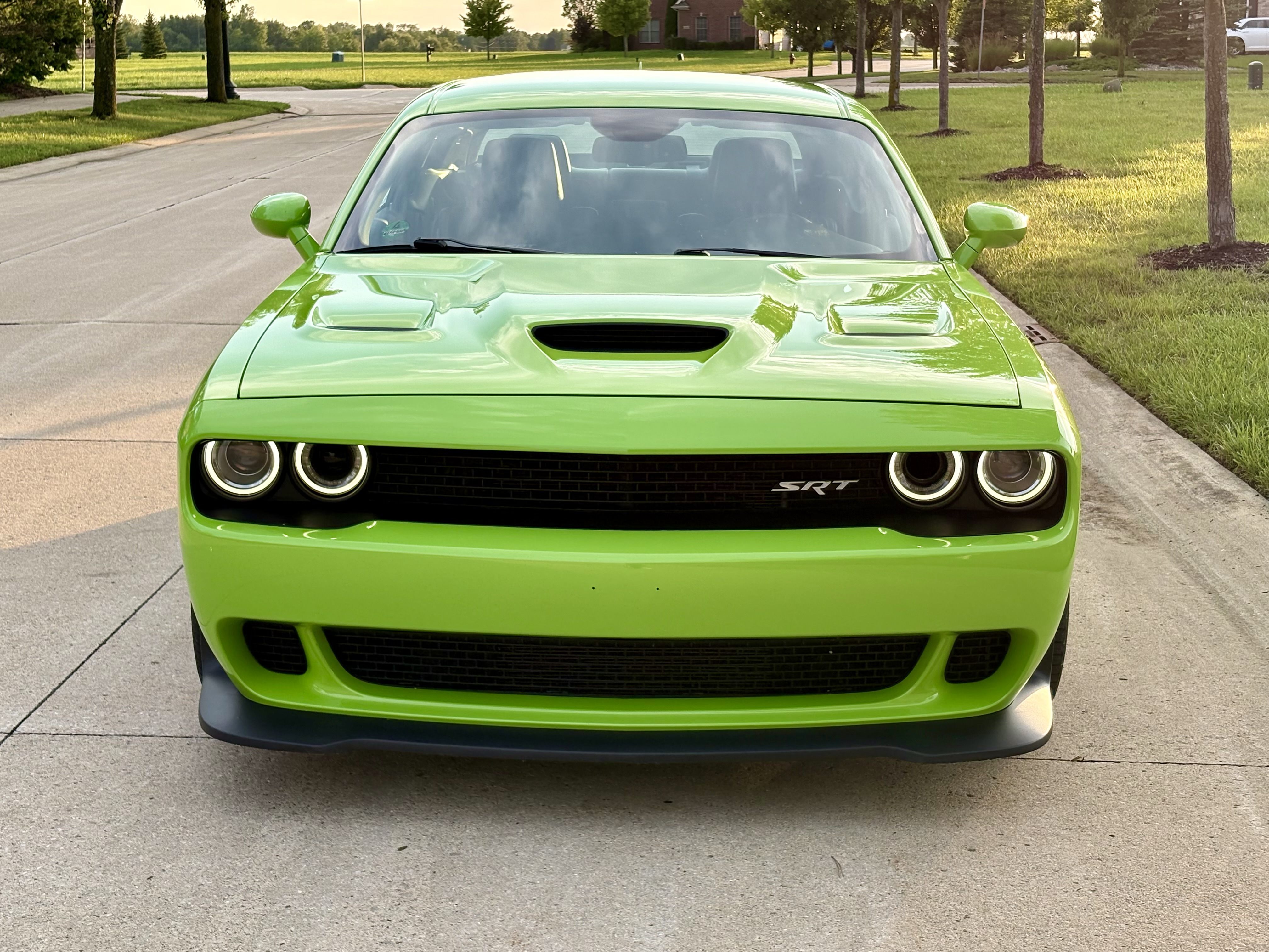 Used 2015 Dodge Challenger SRT Hellcat RWD image 1