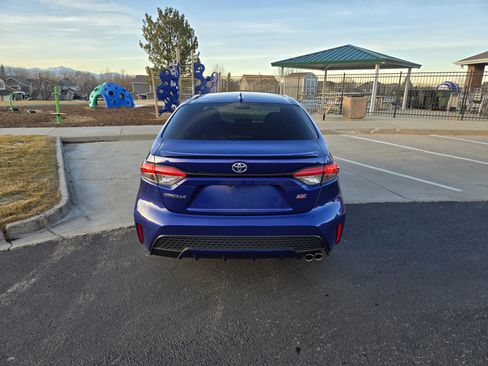 Used 2020 Toyota Corolla SE w/ SE Premium Package image 6