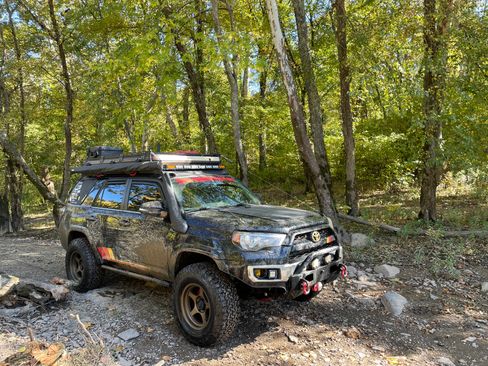 Used 2014 Toyota 4Runner Limited image 8