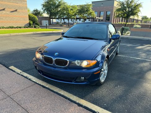 Used 2004 BMW 330Ci Convertible image 2