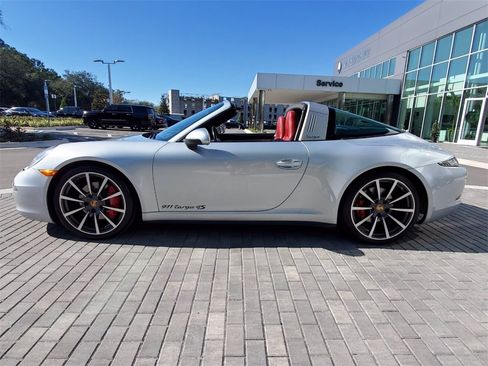 Used 2015 Porsche 911 Targa 4S image 2