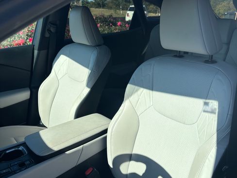 Used 2024 Lexus RX 350h image 5