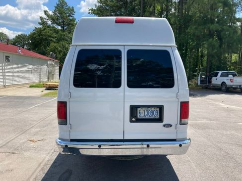 Used 2013 Ford E-250 and Econoline 250 Extended w/ Premium Van Group RWD image 8