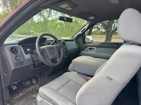 Used 2011 Ford F150 STX w/ STX Decor Pkg AWD/4WD image 8