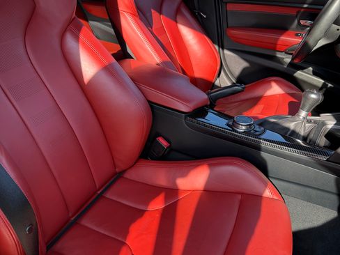 Used 2016 BMW M3 RWD image 11