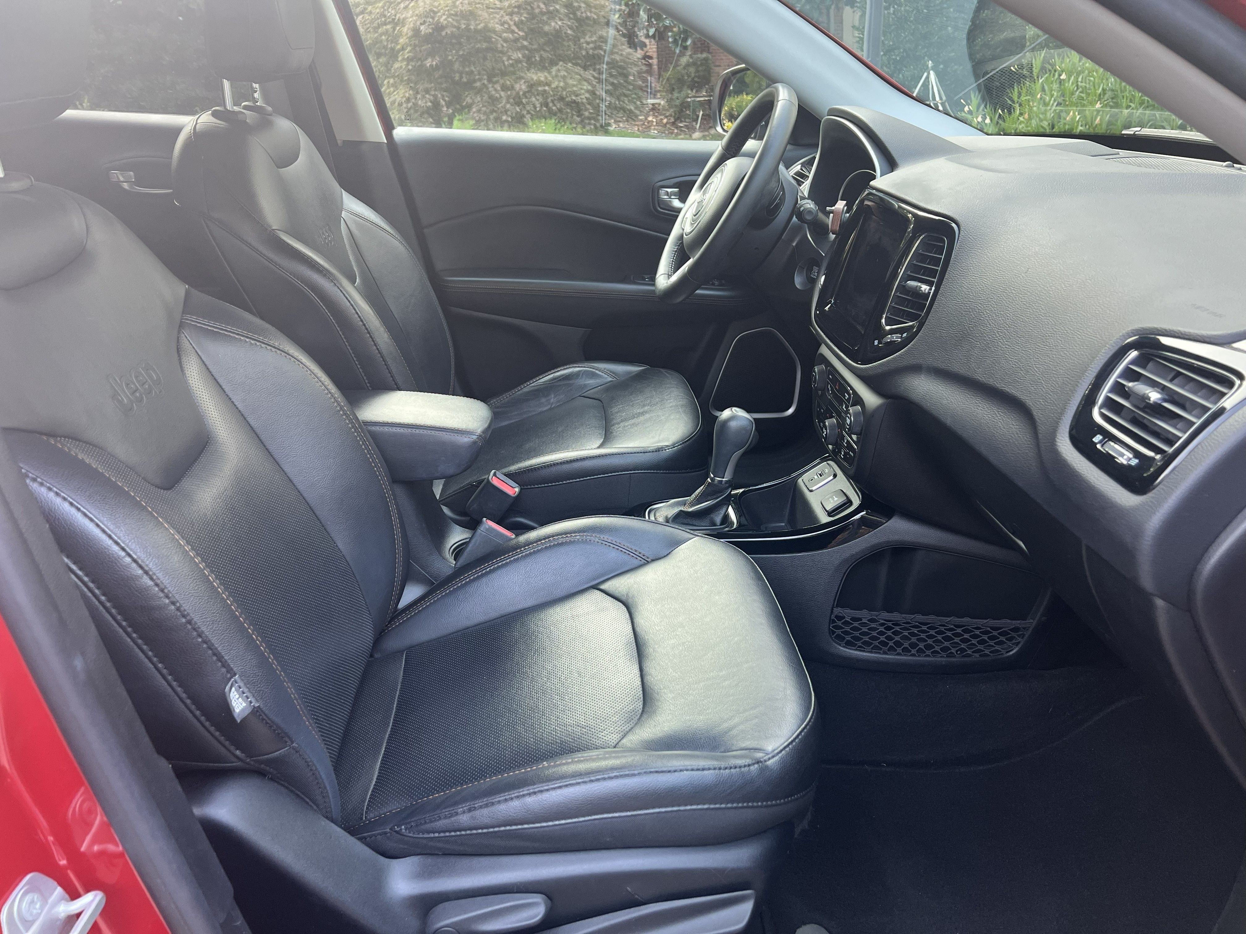 Used 2018 Jeep Compass Limited w/ Navigation Group FWD image 5