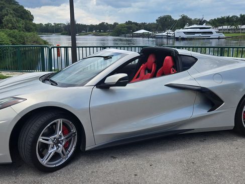 Used 2024 Chevrolet Corvette Stingray Preferred Cpe w/ Z51 Performance Package image 1