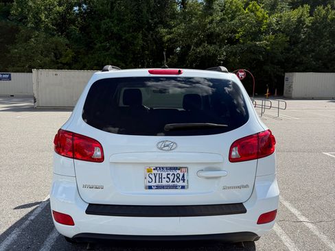 Used 2008 Hyundai Santa Fe GLS FWD image 6