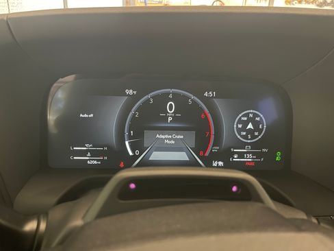 Used 2025 Lexus GX 550 image 11