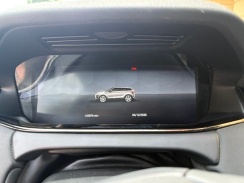 Used 2024 Land Rover Range Rover Evoque S AWD/4WD image 2