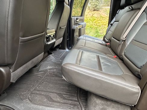 Used 2021 GMC Sierra 2500 Denali image 19