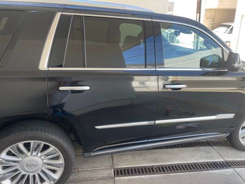 Used 2015 Cadillac Escalade Platinum image 9