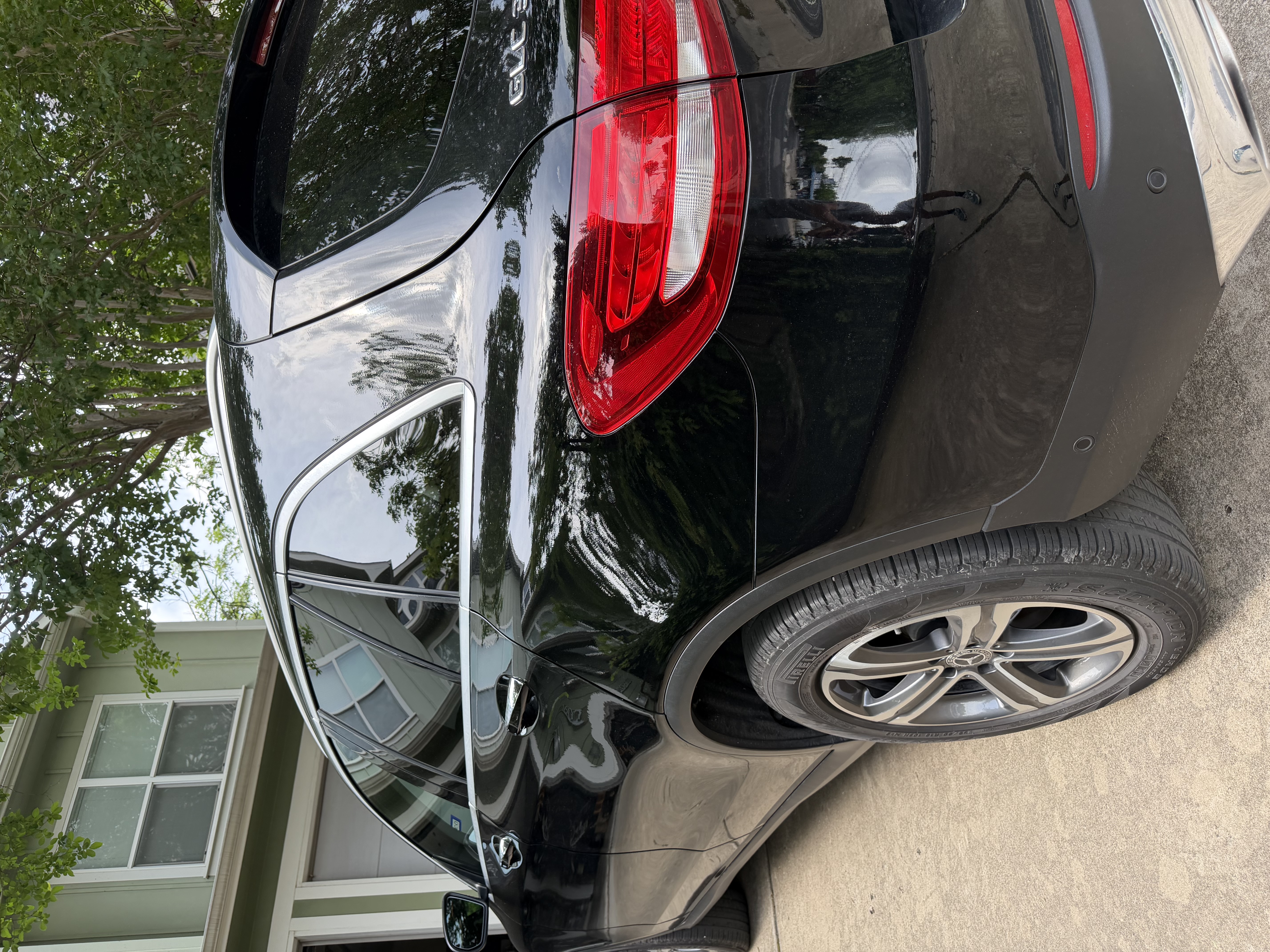 Used 2019 Mercedes-Benz GLC 300 image 4