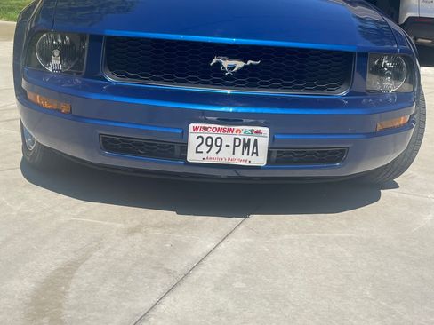 Used 2009 Ford Mustang Premium RWD image 14