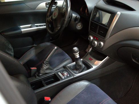 Used 2010 Subaru Impreza WRX STI image 26