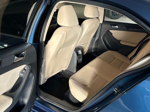 Used 2017 Volkswagen Jetta SEL image 12