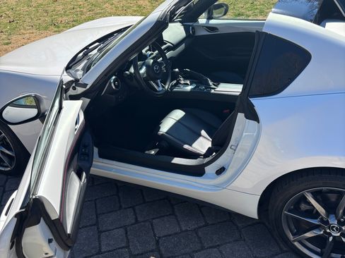 Used 2017 MAZDA MX-5 Miata RF Grand Touring image 6