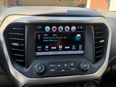 Used 2019 GMC Acadia Denali w/ Technology Package image 11
