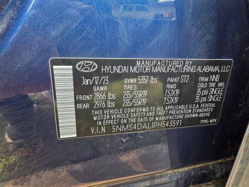 Used 2023 Hyundai Santa Fe Limited w/ Cargo Package image 14