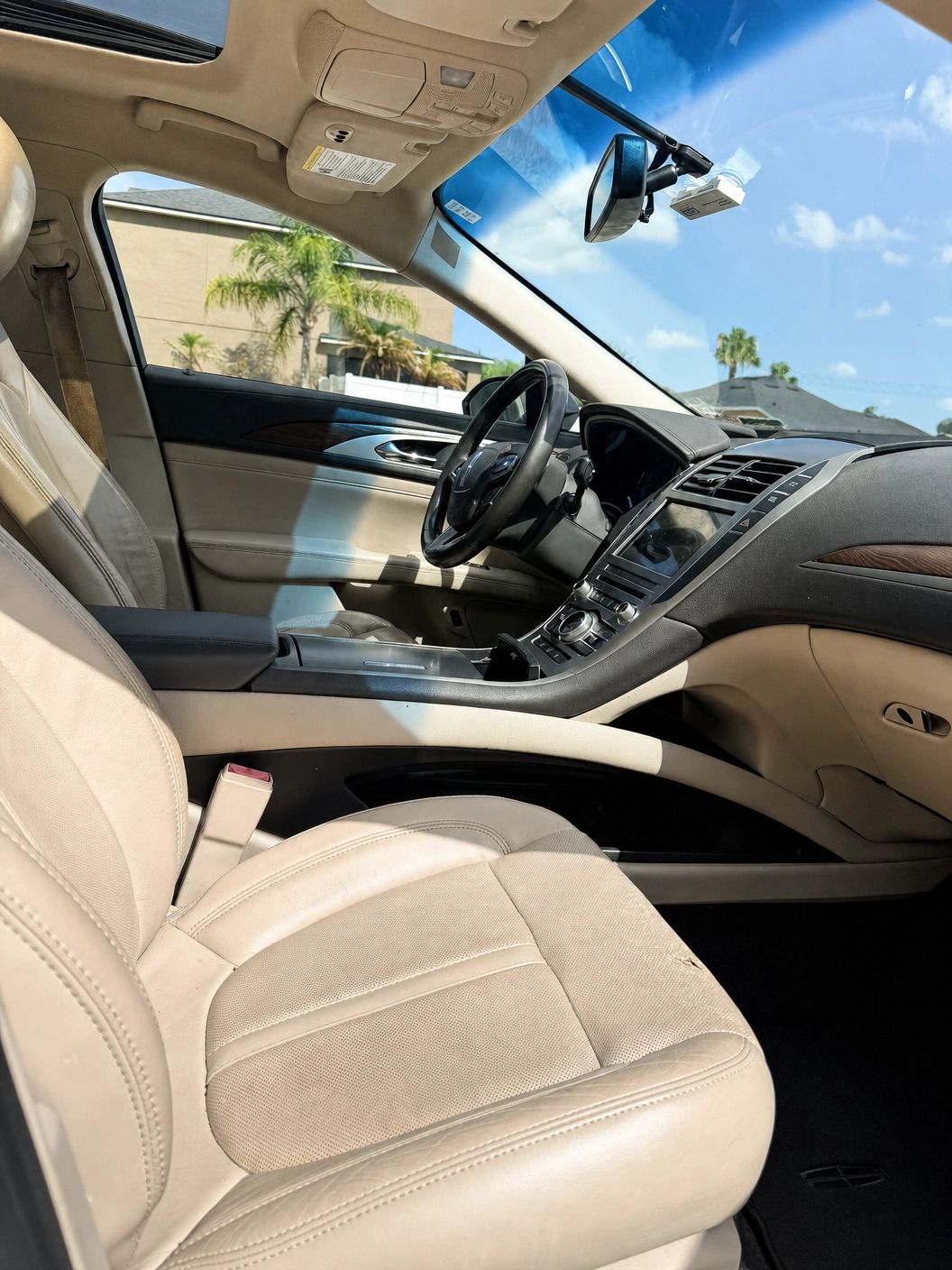 Used 2017 Lincoln MKZ Reserve FWD image 6