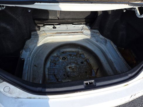 Used 2009 Toyota Camry LE image 11