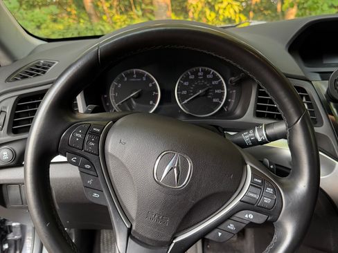 Used 2018 Acura ILX FWD image 23