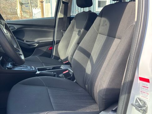 Used 2018 Ford Focus S image 13