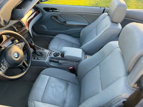 Used 2004 BMW 330Ci Convertible image 25